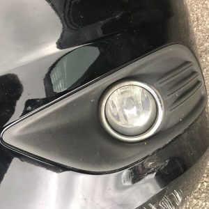 FORD FOCUS MK2 08-12 PASSANGER SIDE FRONT FOGLIGHT AND  SURROUND 8M51