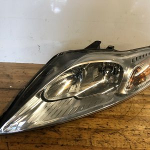 FORD MK4 MONDEO PASSANGER SIDE HEADLIGHT AS PICTURED UNDAMAGED