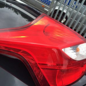 2013 FOCUS PASSANGERS SIDE REAR LIGHT CLUSTER AS PICTURED USED UNDAMAGE NOT LED