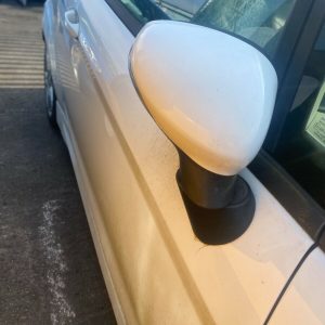 FORD FIESTA MK7 O/S DRIVERS ELECTRIC WING MIRROR IN WHITE