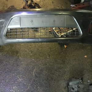 FORD FOCUS C-MAX 2007 FRONT BUMPER COMPLETE WITH FOG LIGHTS AND LOWER GREY