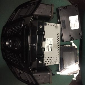 2013 FIESTA FULL STEREO UNIT IN BLACK AS PICTURED FREE POSTAGE TO MAINLAND UK