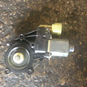 FORD FIESTA MK7 DRIVERS SIDE WINDOW MOTOR 8A61 14553B FREE UK POSTAGE