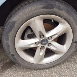 FORD FOCUS 16" 5 SPOKE ALLOY WITH TYRE USED SHOWS SIGNS OF BEING USED