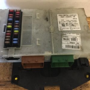 FORD FOCUS CONTROL FUSE MODULE 7G9T 14A073 DB FULLY WORKING WHEN REMOVED.
