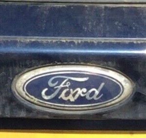 FORD FOCUS MK3 2014 ESTATE RAER BOOT LID TRIM WITH BOOT SWITCH