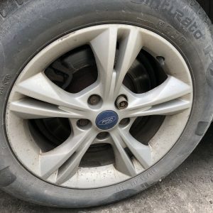 FORD FOCUS ZETEC MK-3 SPLIT 5 SPOKE ALLOY WHEEL USED AND FREE TYRE