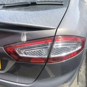 2011 FORD MONDEO DRIVERS SIDE REAR LIGHT FITTED TO THE QTR PANEL - FREE UK DELIV