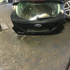 FORD FOCUS MK3 2011-2014 COMPLETE  BOOT LID (TAIL GATE) IN BLACK