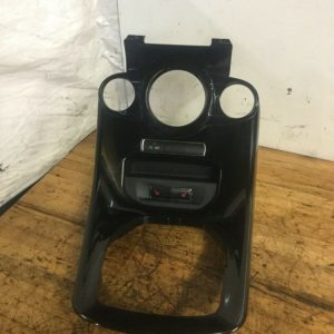 FORD FIESTA MK7.5 PIANO BLACK GEAR STICK/HEATER SURROUND WITH HEATED SEAT BUTTON