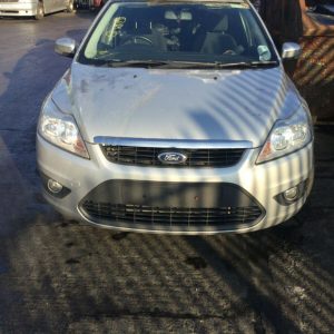 FORD FOCUS 2009 MK2.5 BONNET IN SILVER COMPLETE WITH CHROME TRIM