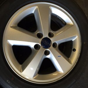 FORD FOCUS 16" 5 SPOKE ALLOY WITH 205-55-16 USED AND MAY SHOW SIGNS OF BEING