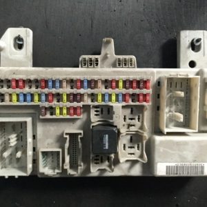FORD FOCUS CMAX CONTROL FUSE MODULE 3M5T 14A073 BE FULLY WORKING WHEN REMOVED.
