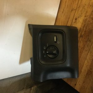 RANGE ROVER SPORT 2006 LIGHT SWITCH AND SURROUND YUD501480PVJ