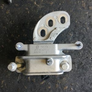 2017/18 FORD FIESTA 1.0 ECOBOOST GEARBOX MOUNT H1BG 7M121 AC -FREE UK POSTAGE