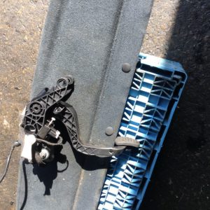 FORD FIESTA MK7.5 2016 ECOBOOST CLUTCH PEDAL AY11-7B633-HE