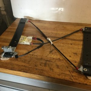 FORD S-MAX 2009 N/S/R PASSENGER REAR DOOR WINDOW MECH