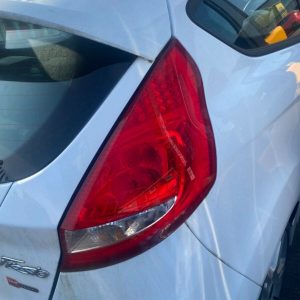 FORD FIESTA MK7 2013 O/S DRIVERS REAR LIGHT UNIT