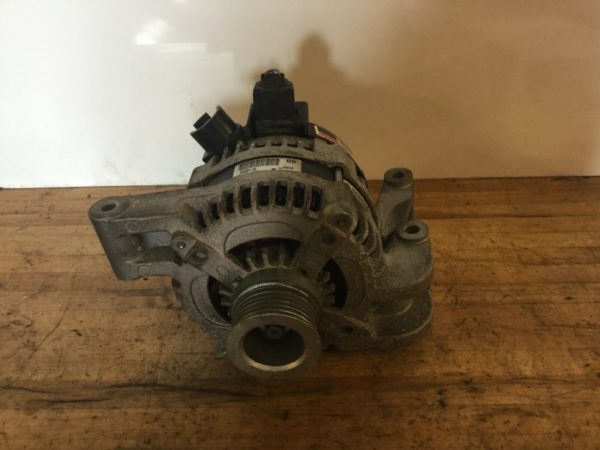 FORD-FOCUS-18-20-PETROL-ALTERNATOR-FREE-UK-MAINLAND-POSTAGE-303516390259