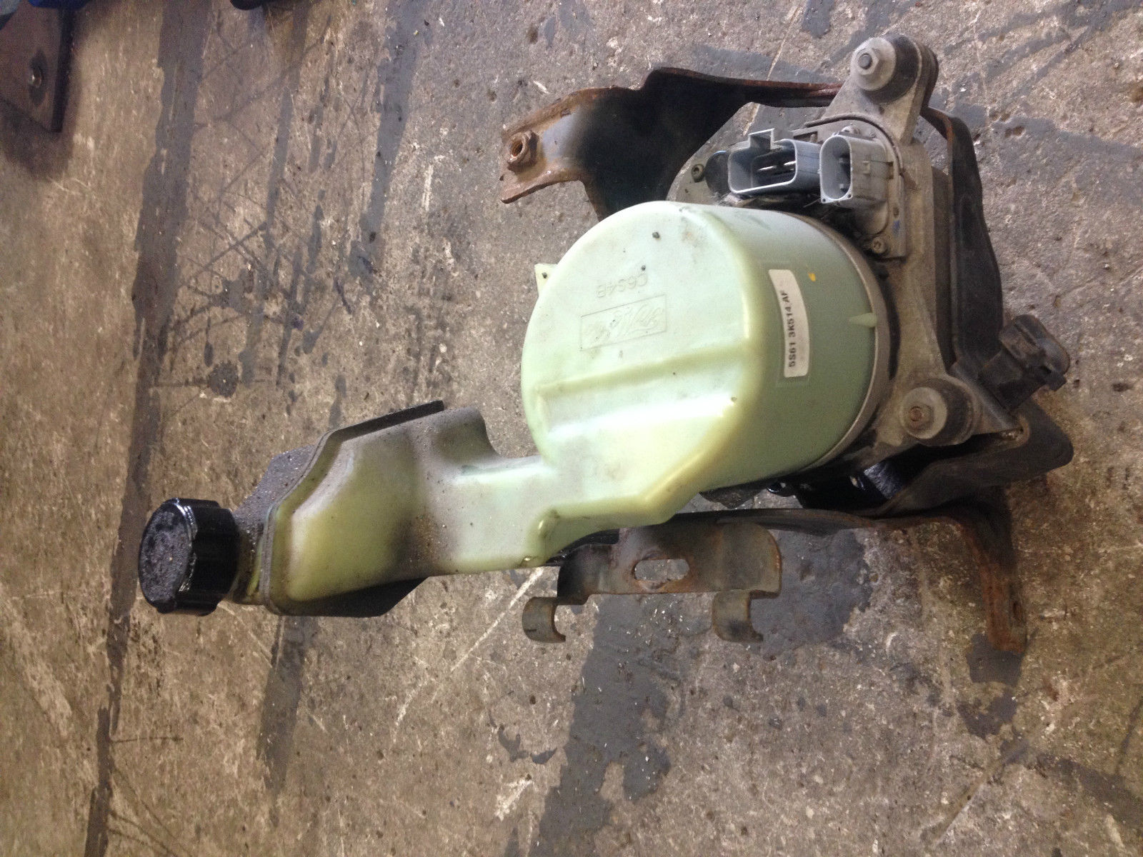 Ford fiesta heavy power steering #5